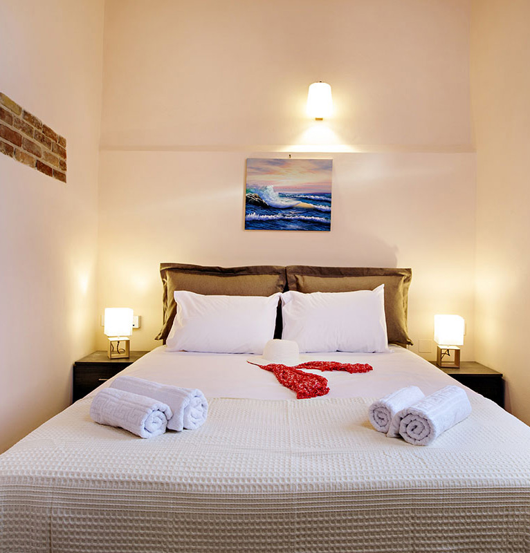 Odyssey Studios and Odyssey House Chania - Kalypso Studio bedroom